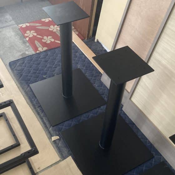 スチール製のボックス席テーブルを製作しました